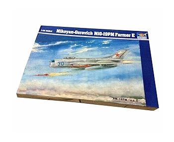 【中古】【39shop】トランペッター★148 ロシア軍 ミグ19-PM ファーマーE プラモデル（非常に良い）｜ドリエム店