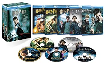 【中古】(非常に良い)ハリー・ポッター 第1章~第5章 Blu-ray BOX (初回限定生産 お買い得パック) 5枚組