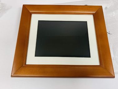 【中古】FUJIFILM デジタルフォトフレーム 7インチ 内蔵メモリー512MB 解像度800×600 オーク DP-7V