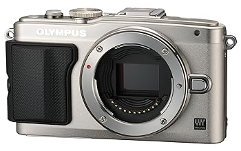 【中古】(未使用･未開封品)OLYMPUS ミラーレス一眼 PEN Lite E-PL6 ボディ シルバー E-PL6 BODY SLV｜ドリエム店
