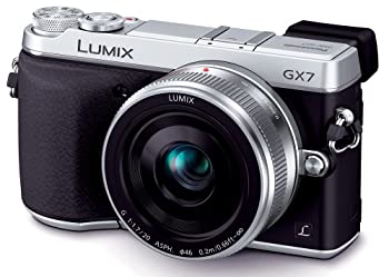【中古】【非常に良い】パナソニック ミラーレス一眼カメラ ルミックス GX7 レンズキット 単焦点レンズ付属 シルバー DMC-GX7C-S|ドリエム店