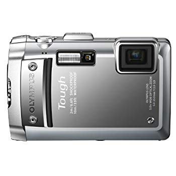 【中古】【非常に良い】OLYMPUS 防水デジタルカメラ TG-810 シルバー 1400万画素 広角28mm 光学5倍ズーム 3Dフォト機能 10m防水 2.0m耐衝撃 -10℃耐低温 100ｋｇｆ耐荷｜ドリエム店