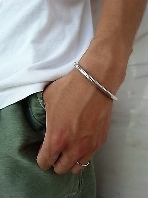 SunKu 39（サンク）\u003cBR\u003e【ROLLER PRESS BANGLE L】\u003cBR\u003e”SILVER 925”BANGLE