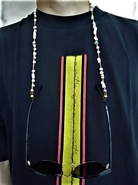 SunKu 39（サンク）\u003cBR\u003e【EYEWEAR HOLDER】\u003cBR\u003e”HOWLITE BEADS EYEWEAR HOLDER”\u003cBR\u003e☆HOWLITE☆