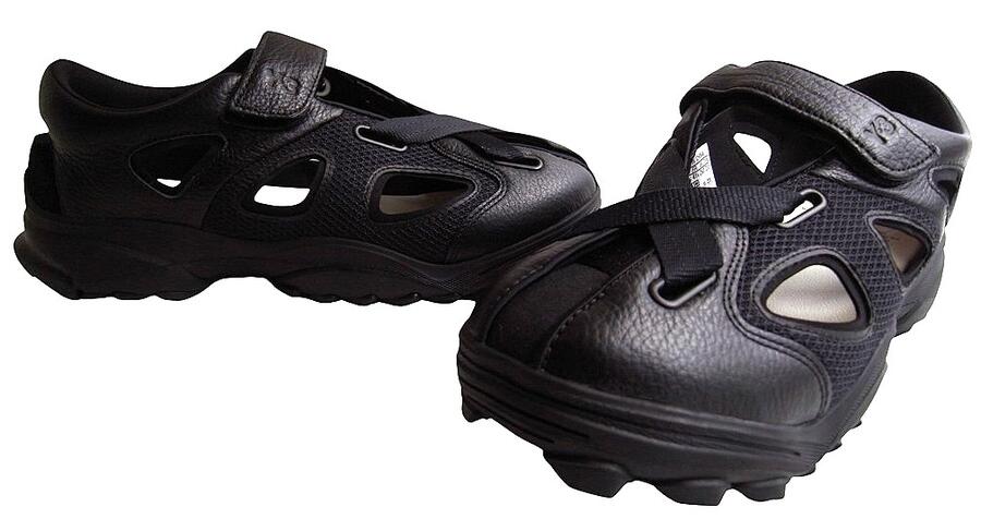 adidas Y-3（ワイ－スリー）\u003cBR\u003e【Y-3 GSG9 SANDAL】\u003cBR\u003e\