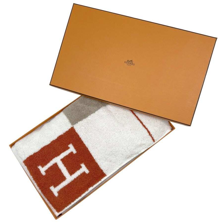 国内売り上げる商いもの【新品】エルメス HERMES 人間の顔西洋手ぬぐい カレタオル アヴァロン《 SAMARCANDE 》TERRACOTTA / GRECE テラコッタ / グレージュ ベージュ オレンジ色 綿織物 汗手拭い 西洋手ぬぐい H102299M 01