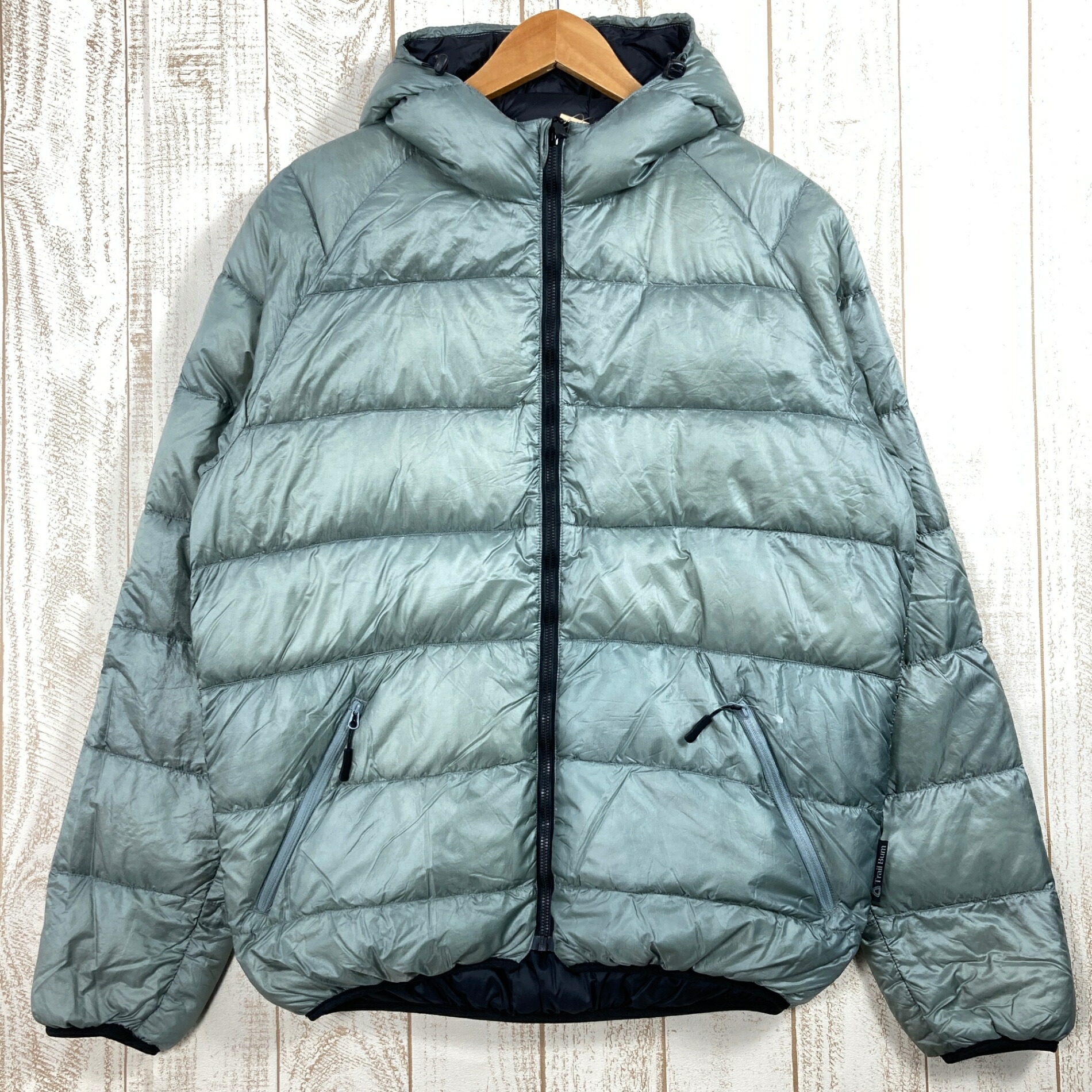 美品 超撥水羽毛 NANGA Trail Bum ダウンジャンパー M ナンガ×トレイルバムの新作ダウンパーカは、鮮烈カラーがソソる