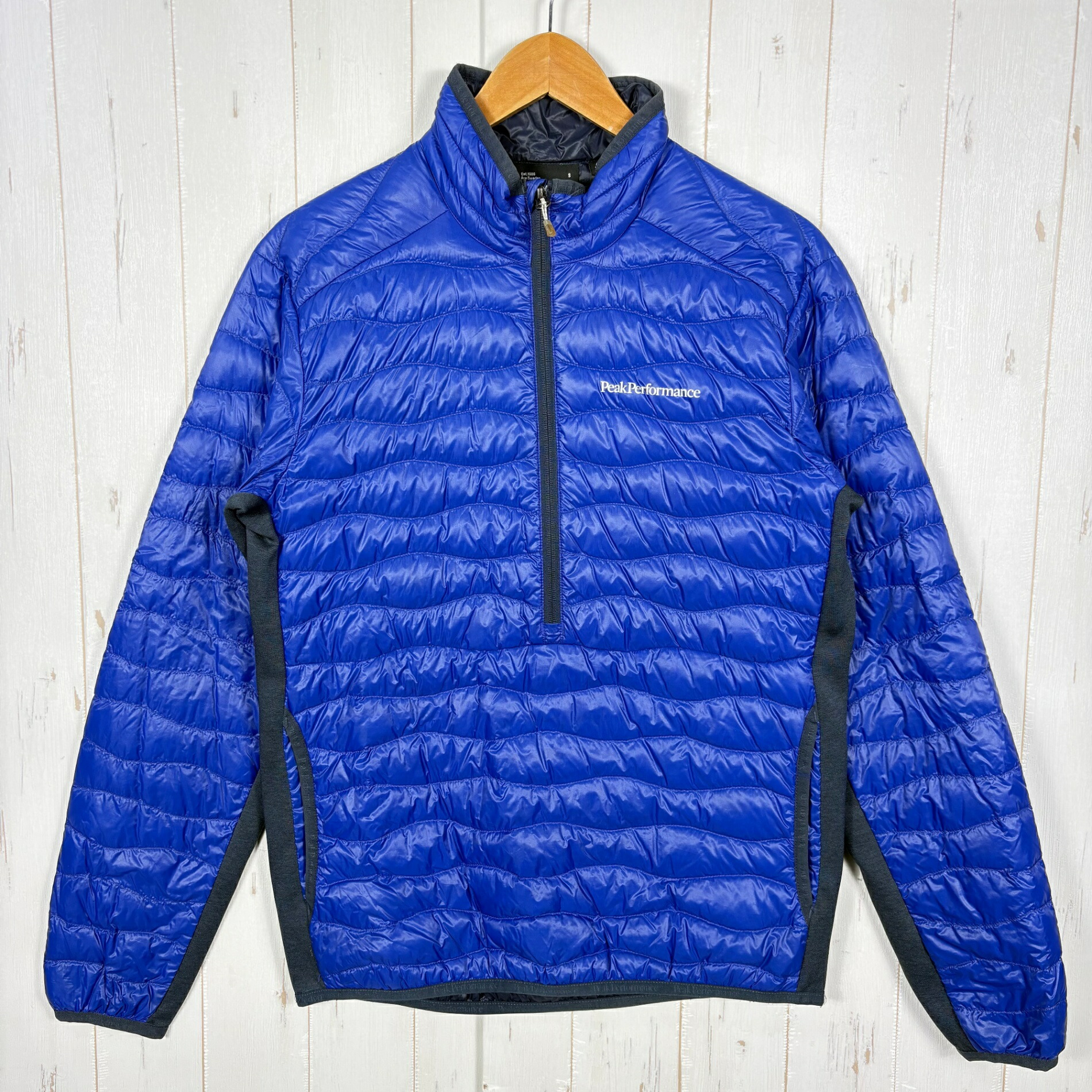 【Men\u0027s S 青色系】 Peak Performance ( まっ盛り演奏 ) He ハーフジップ 落ちこむ上衣 Helium Harf Zip Down Jacket 落ちこむ お召しもの トップス アウター 上衣 ダウンインサレーション