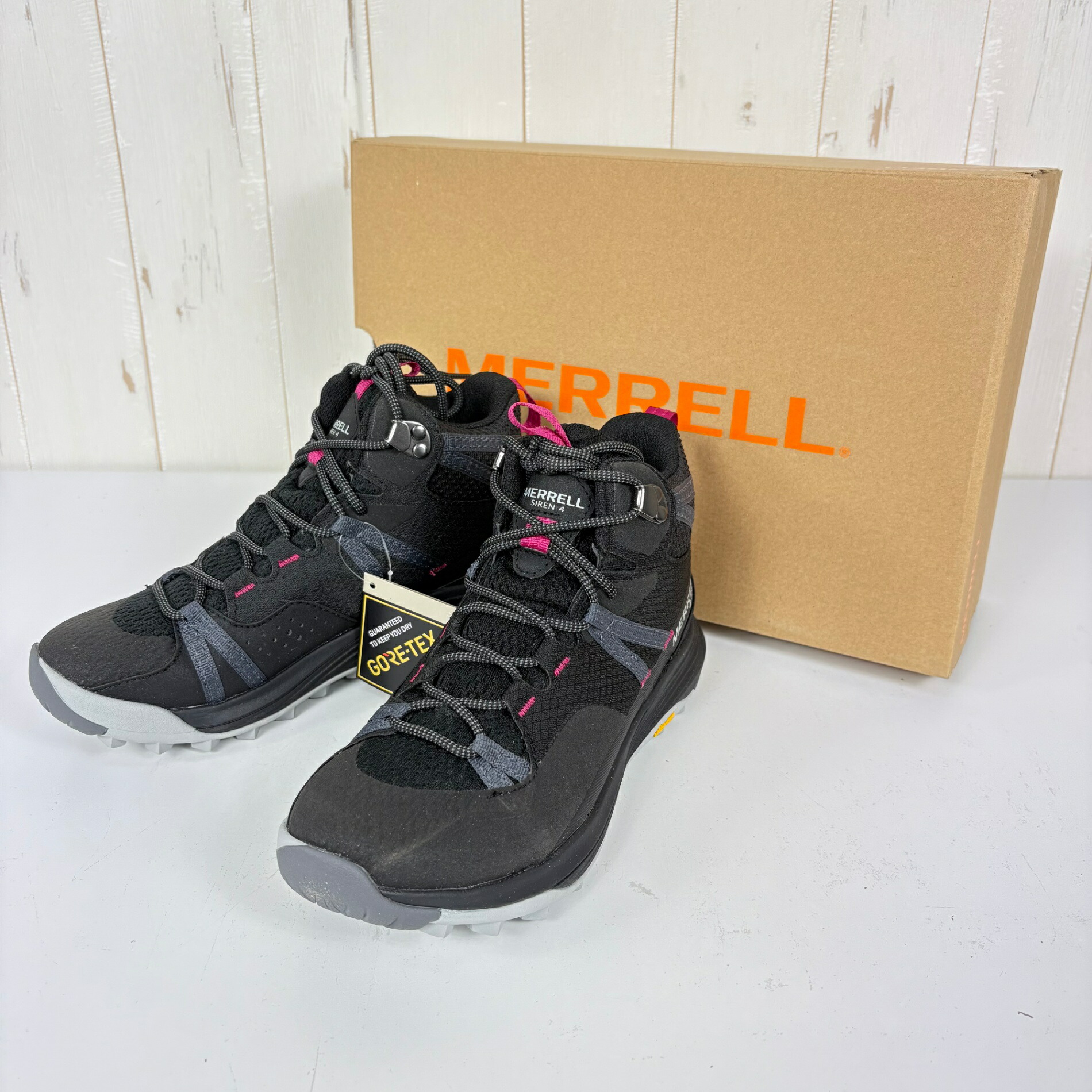 【Women\u0027s 23.0糎 黒いこと系】 Merrell ( メレル ) サイレン 4 ミッド ゴアテックス Siren 4 Mid Gore-Tex US6.0/23.0糎 037282 BLACK z00056898 BLACK 山歩きシューズ フットウェア