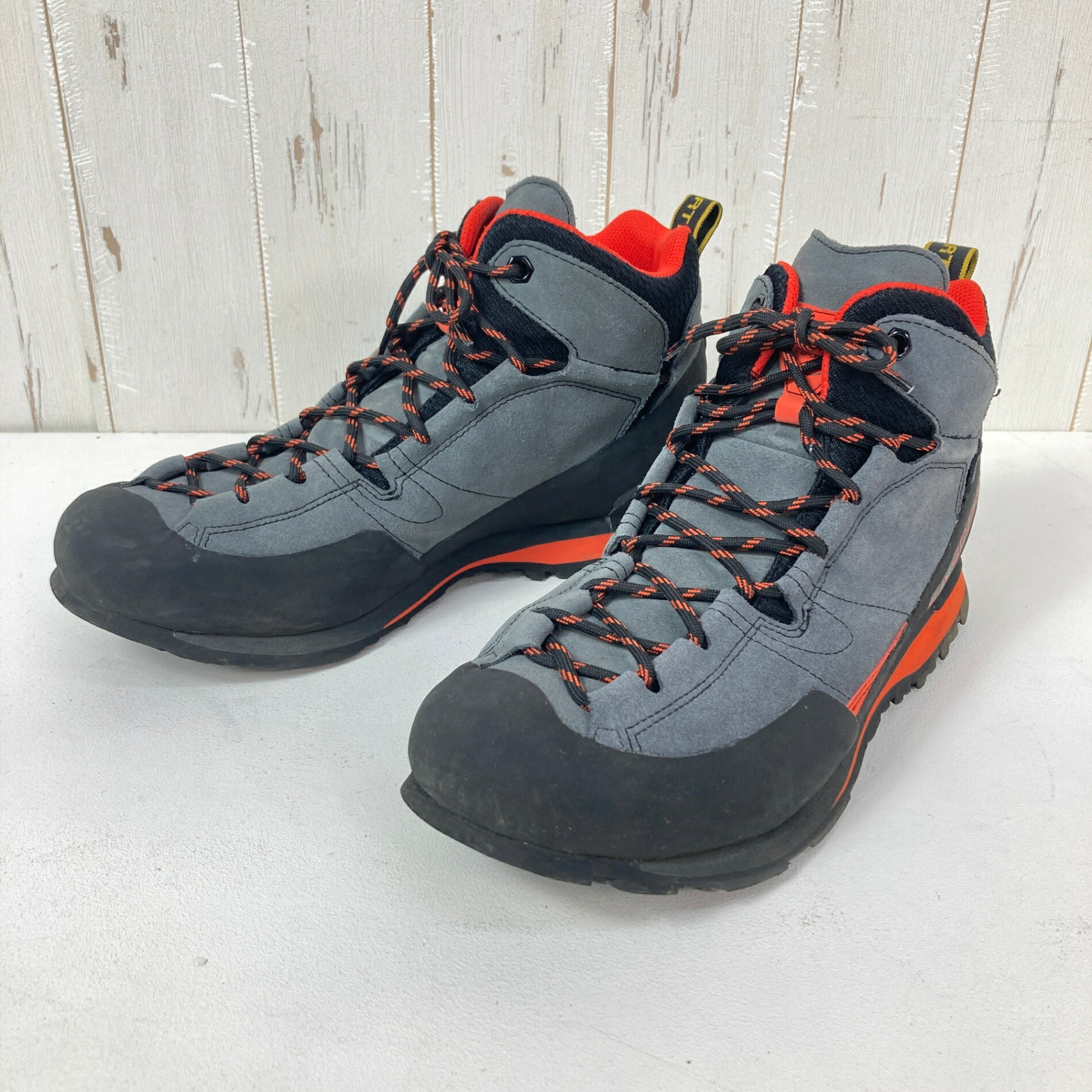 【Men\u0027s 28.5糎 薄墨色系】 La Sportiva ( ラ・スポルティバ ) ボルダー X ミッド ゴアテックス Boulder X Mid GTX 炭素 / 一こま フットウェア トレッキングブーツ z00057875 炭素 / 一こま トレッキン