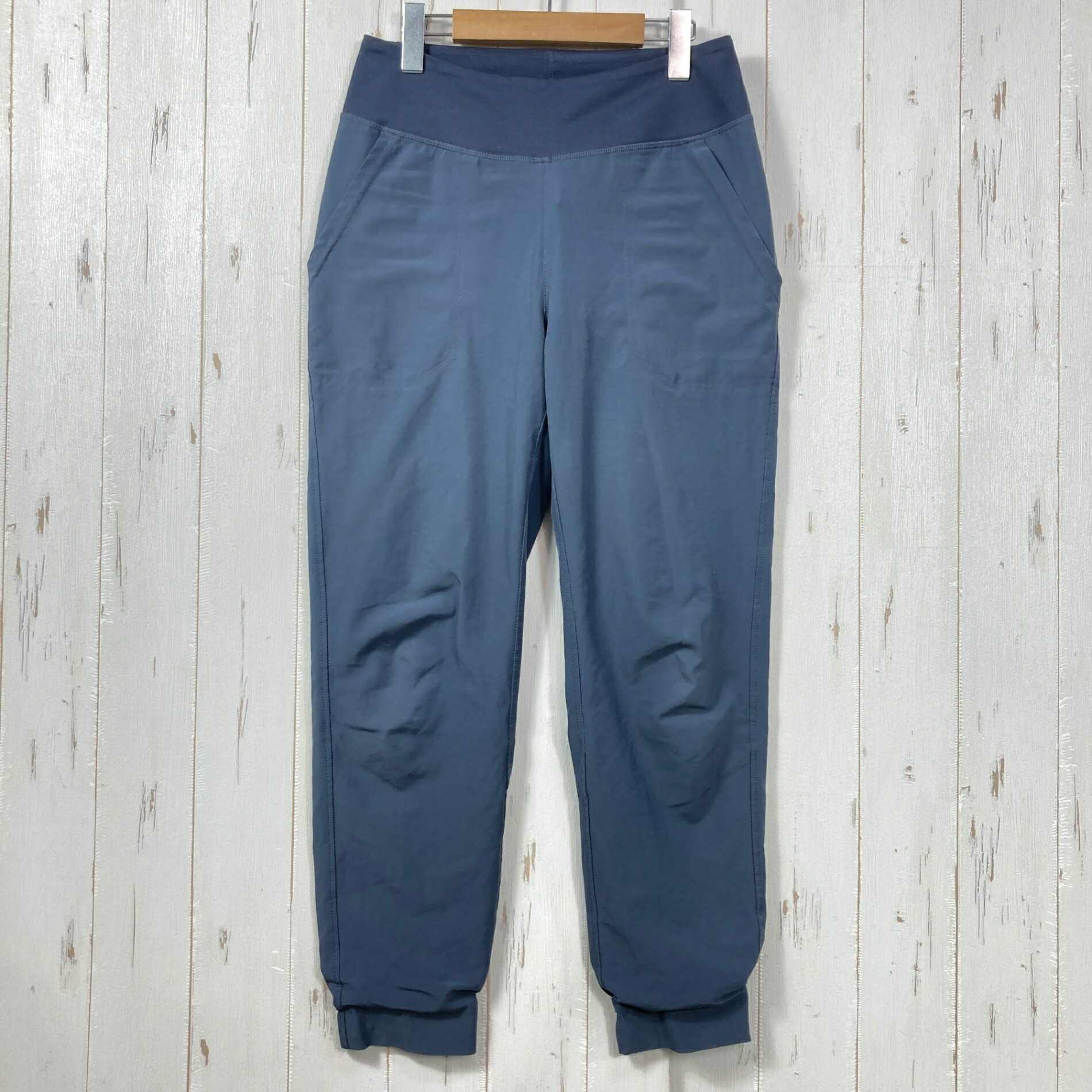 【Women\u0027s XS 薄墨色系】 2019 Patagonia ( パタゴニア ) ラインド 心うれしい山歩き ステューディオ ズボン下 Lined Happy Hike Studio Pants SMDB 保温 裏地付き添い人 秋冬向け ポリエステル お召しもの ボトムス ロング