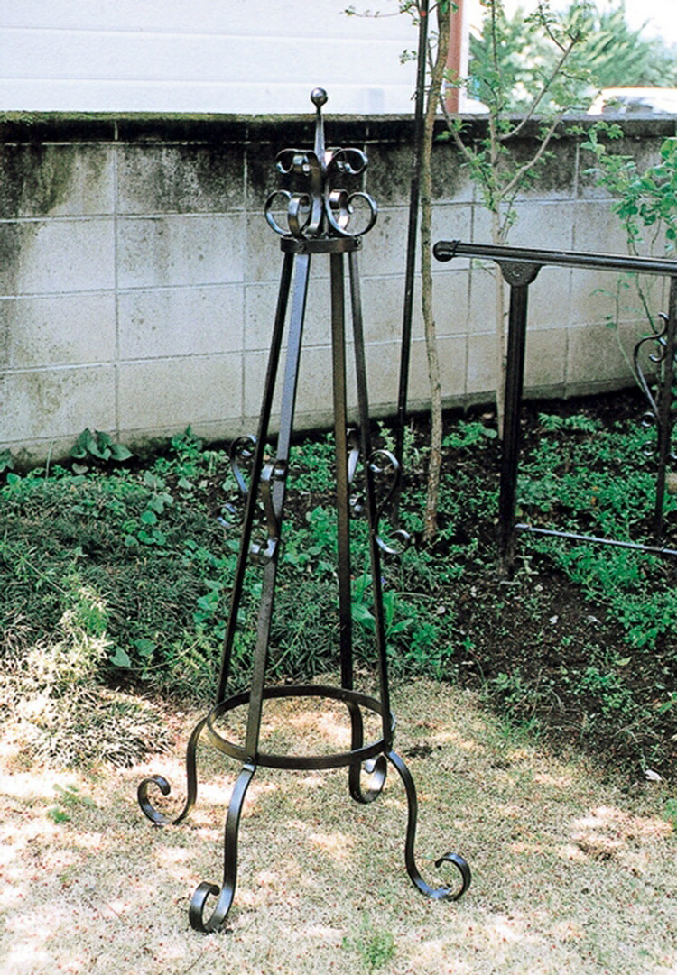細長い切口にピタッと収まる納める調度品特集