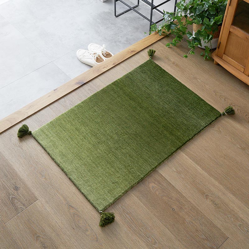 玄関マット 50x80cm グリーン ルミィ タッセル オールシーズン 一年中 春夏秋冬 ウール おしゃれ シンプル 無地 モダン 和モダン アジアン 北欧 エスニック インテリアマット