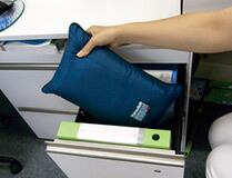 ＜3M＞＜シンサレート＞ 事務室不仕合わせ用パウダーコンパクト寝袋 納める時34ｃｍ×21ｃｍ １個