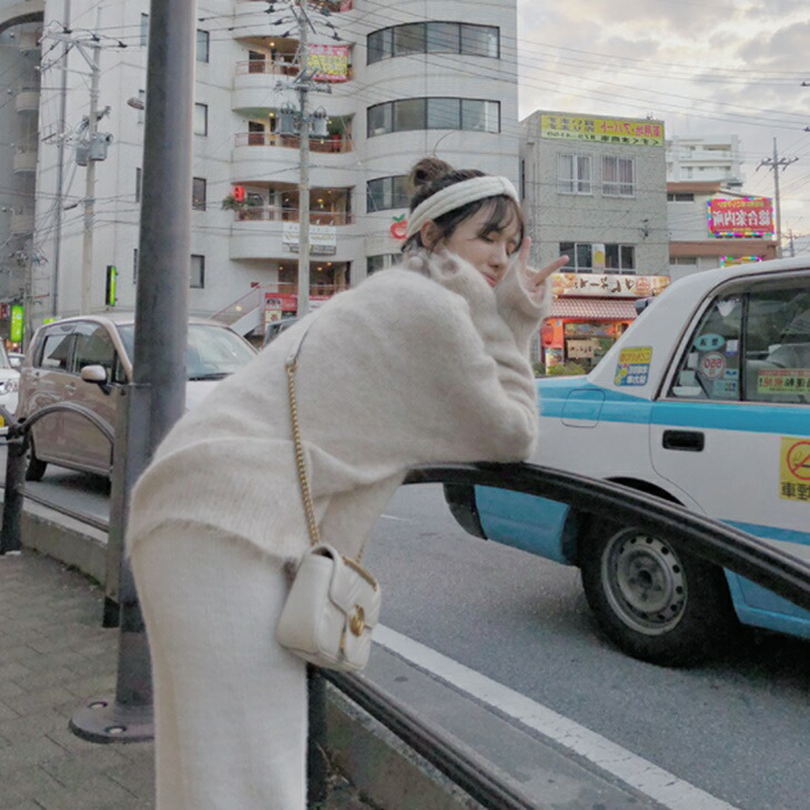 モヘア調ウールニットセーター タートルネックニット もこふわ セーター 秋冬コーデ 大人カジュアル 大人ファッション 大人コーデ アラフォーコーデ モヘア調ウールニットセーター タートルネックニット もこふわ