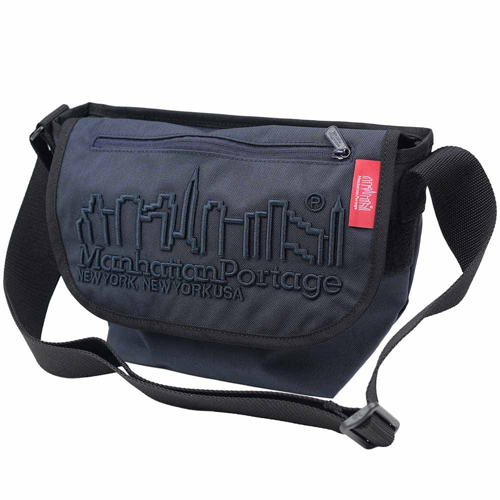 マンハッタンポーテージ バッグ ショルダーバッグ メンズ レディース 斜め掛け 肩掛け ダークネイビー Manhattan Portage MP1605JR-3EMB18 DNV 1605-JR-3EMB-18 DNVY｜アクセサリーギフトのTYS