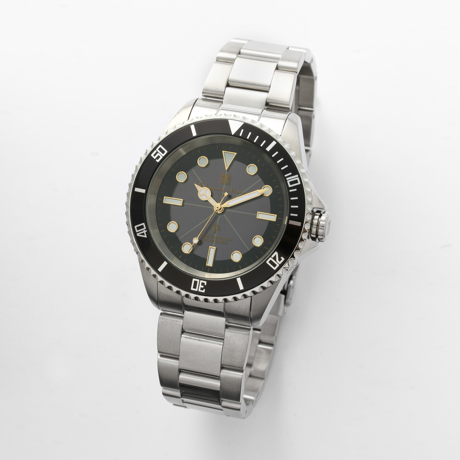 Salvatore Marra サルバトーレマーラ腕時計　電波ソーラーウォッチ　SM22110-SSBKGD