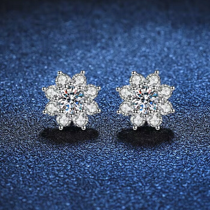 4H限定 P10倍【クーポン利用で37％off】24日20：00～ SALE ピアス 0.3CT相当 計0.6CT相当 フラワー 花 プラチナ 金属アレルギー プレゼント レディース 送料無料