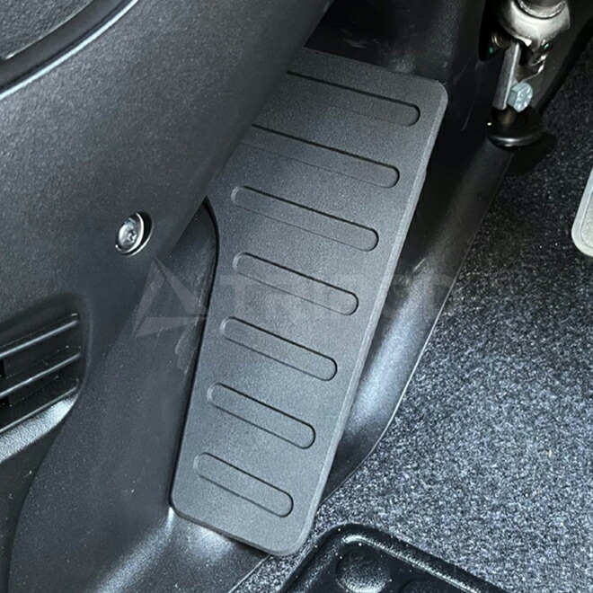 アバルト595/695 LHD MT ペダルとフットレスト アバルト595/695 LHD MT ペダルとフットレスト - メルカリ