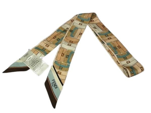 H712新品未使用 タグ付き フェンディ ロゴ総柄 スカーフ レディース H712新品未使用 タグ付き フェンディ ロゴ総柄 スカーフ レディース