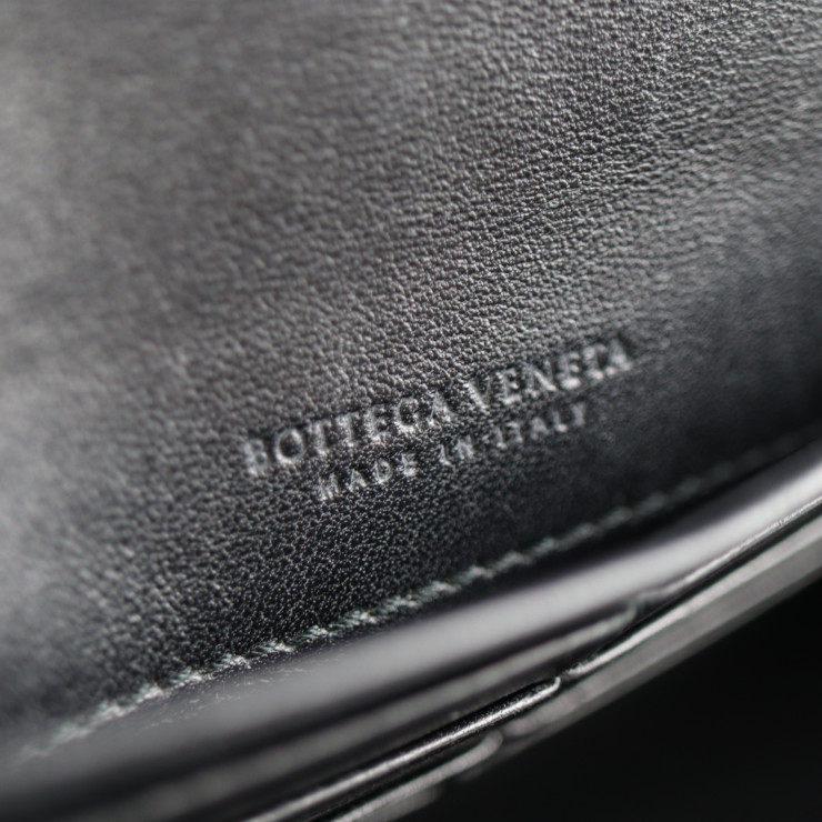 Bottegaveneta ボッテガヴェネタ イントレチャート 長財布 レザー ブラック 2つ折り 本物保証 中古 Kiev24 Com