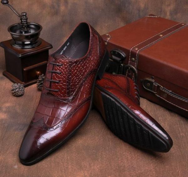 楽天市場】ビジネスシューズ クロコダイル型押し ウィングチップ