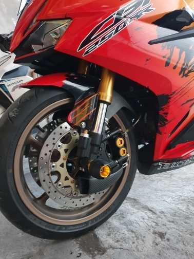 ヤマハ フロントブレーキ エアクーリングシステム ブレーキクーラー YAMAHA YZF R1 R3 R6 Tmax マット｜四つ葉ショップ