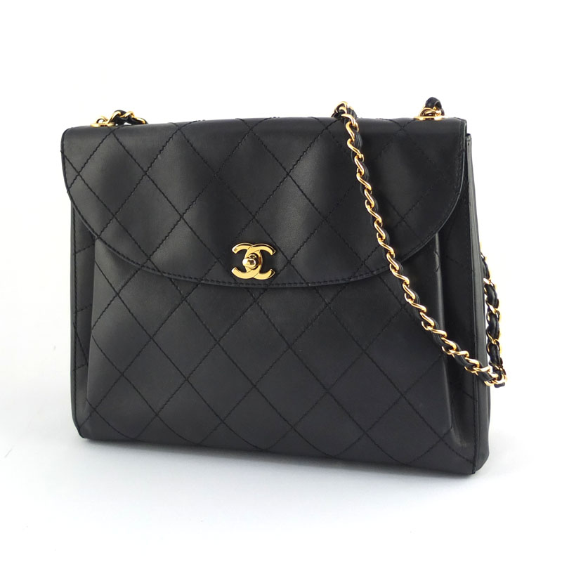 【スタッズがおしゃれ♪】CHANEL ショルダーバッグ スタッズ CHANEL(シャネル) バッグ・カバン(レディース) - 海外