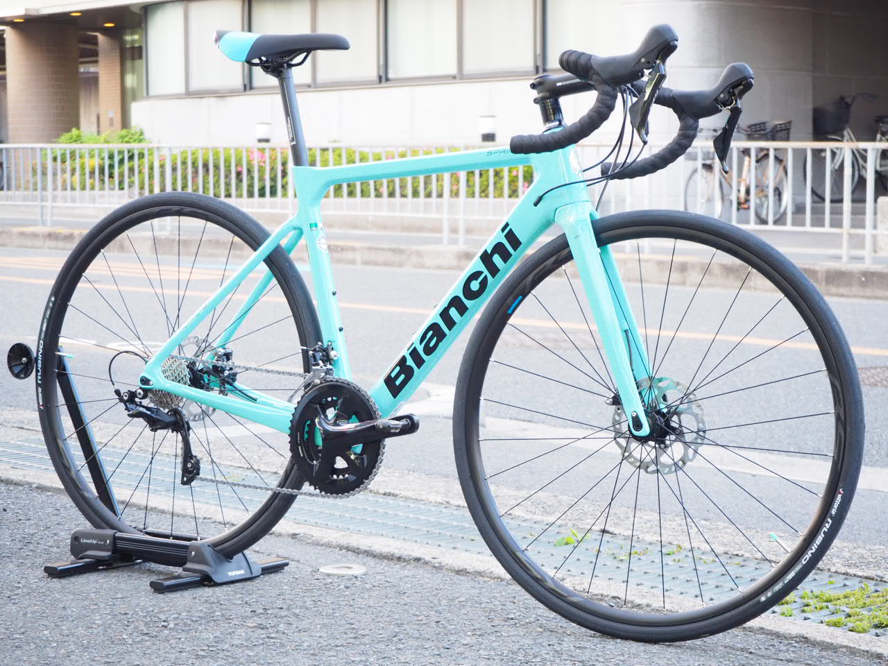 Bianchi ビアンキ Sprint Disc Sprint ビアンキ スプリント ディスク 105完成車 Bicycle ディスク 年モデルが入荷しました