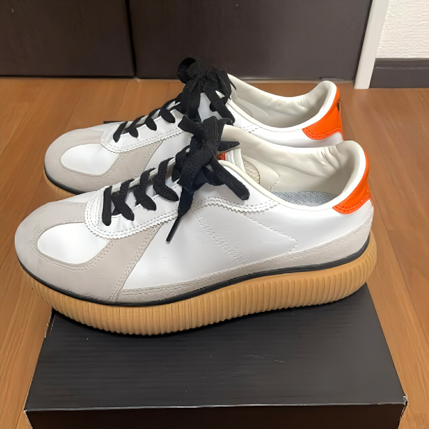 オニツカタイガー DELECITY デレシティー スニーカー onitsuka