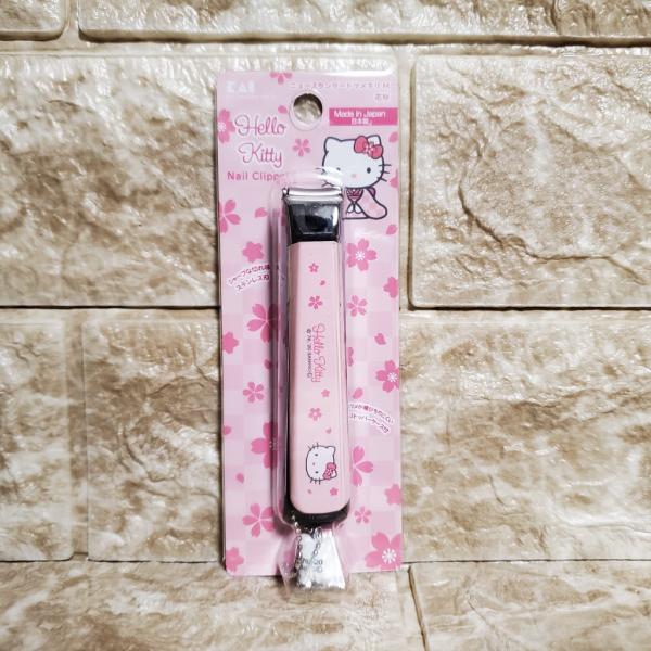 ハローキティ 陶器製小物入れ 耳かき ハサミ 爪切り ハローキティ キャップ付き爪切り｜サンリオオンラインショップ