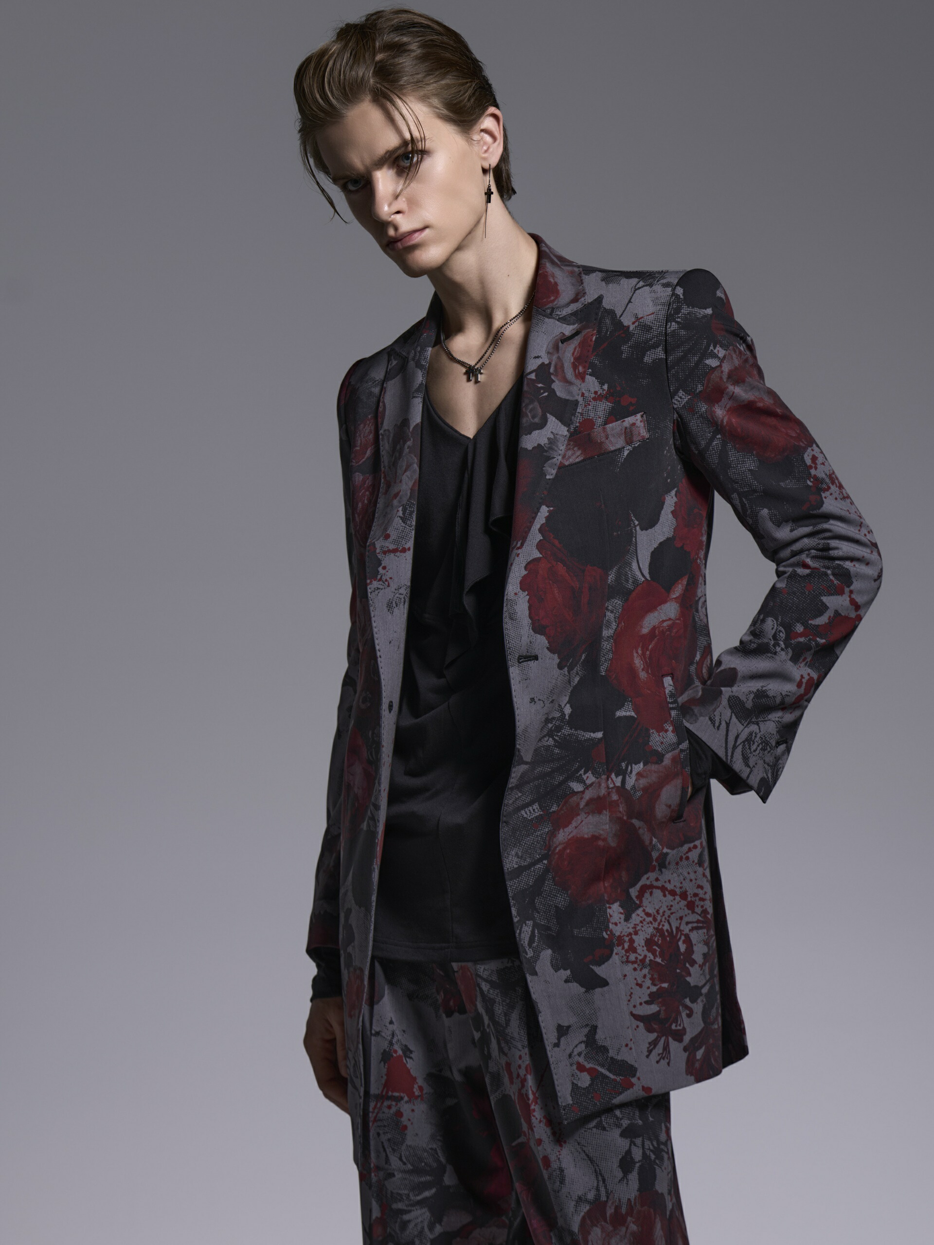 新品タグ付 kiryuyrik スタッズカラー ロングジャケット kiryuyrik(キリュウキリュウ) スタッズカラーロングジャケット(黒