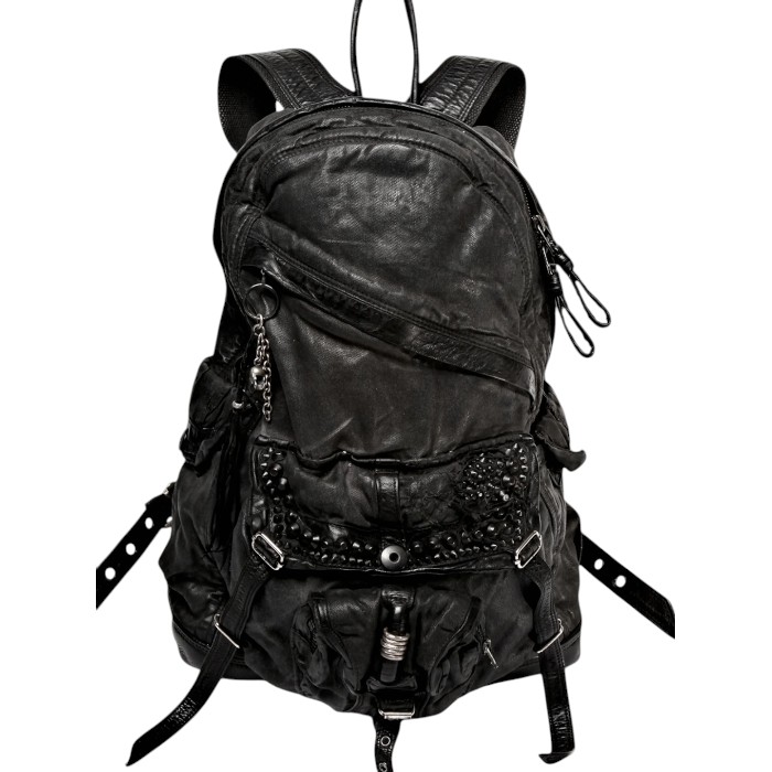 【KMRii ケムリ】1301-BG01 Coating Canvas Estoc Backpack うしろ側容器に並べる