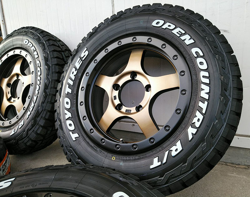 ジムニー 16インチタイヤホイールセット 185/85R16 トーヨー オープンカントリー RT ホワイトレター BDX05｜Auto Craft WAT