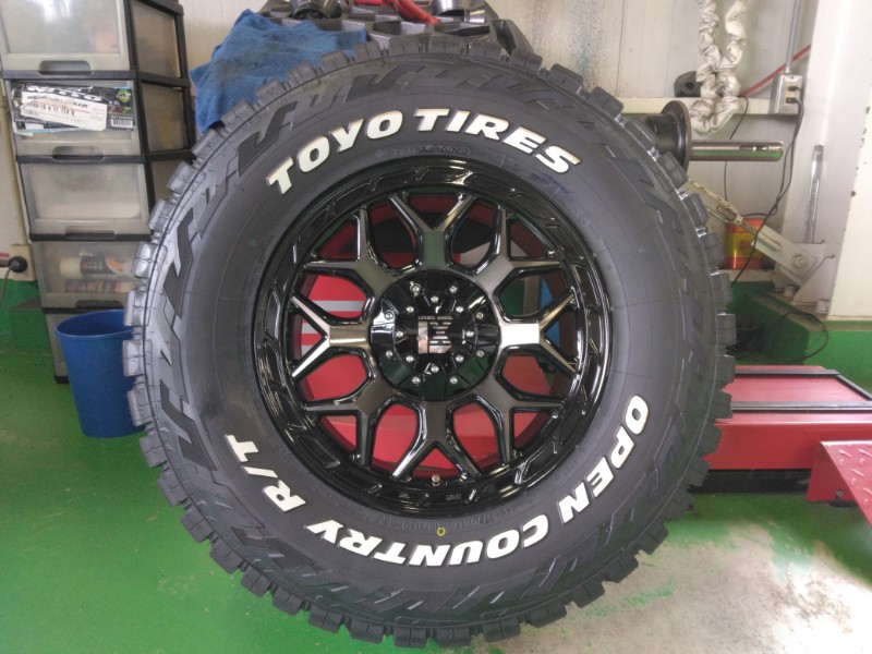 ヨコハマ　ジオランダー M/T タイヤ265/70R17ホイールセット プラド GEOLANDAR ランドクルーザープラド タイヤホイール 新品 4本
