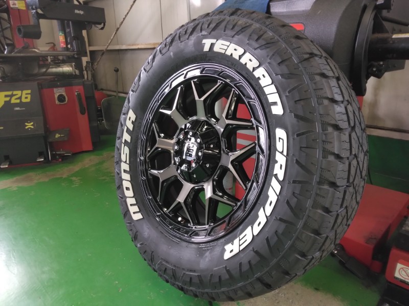 新品 4本セット Jeep ジープ ラングラー JL JK タイヤホイールセット モンスタ タイヤ テレーングリッパー 265/70R17 285/70R17 17インチ LEXXEL InFerno|Auto Craft WAT