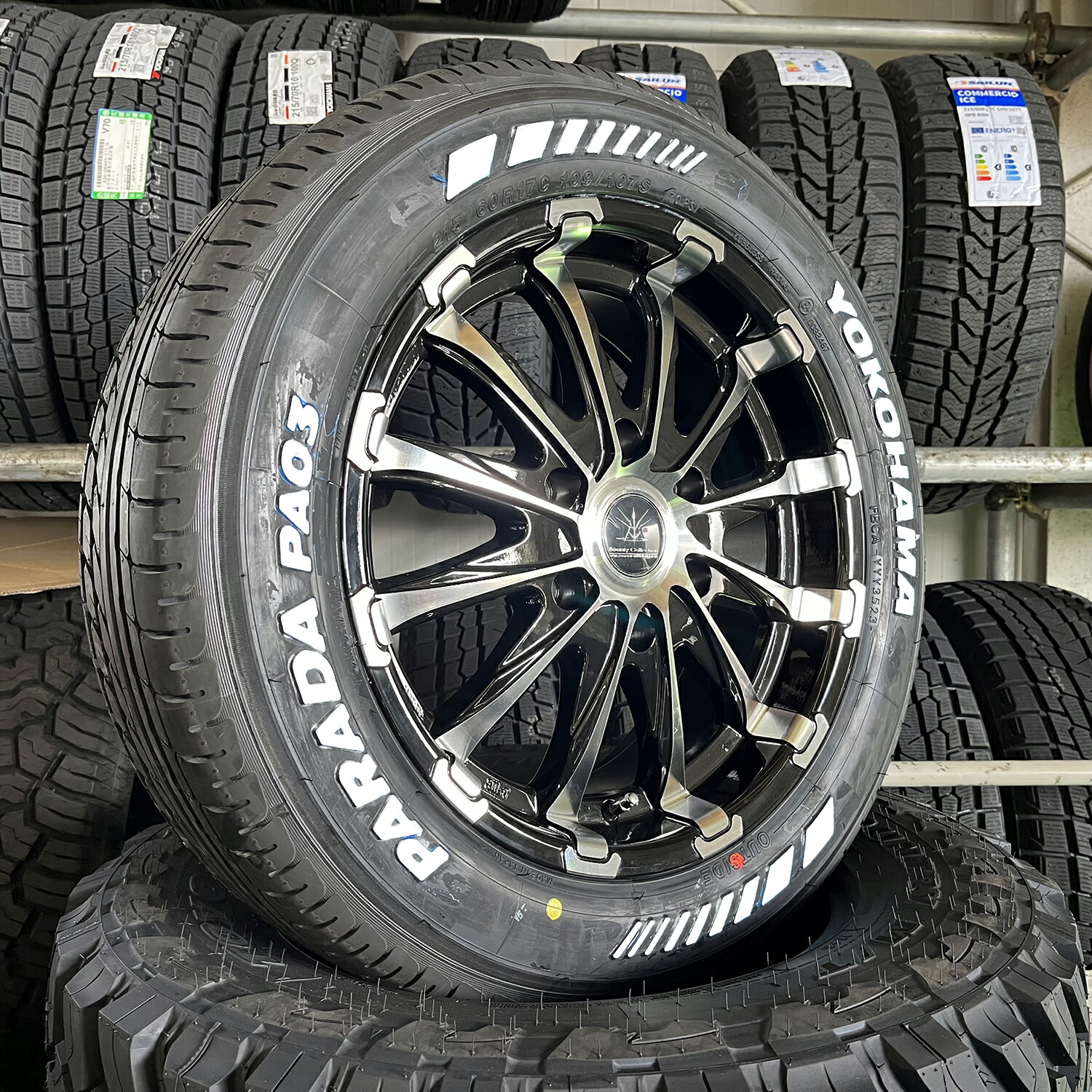 【アウトレット品】新品 4本セット ハイエース 200系 17インチ タイヤホイールセット 車検対応 215/60R17 YOKOHAMA PARADA BD12 タイヤホイールセット ハイエース