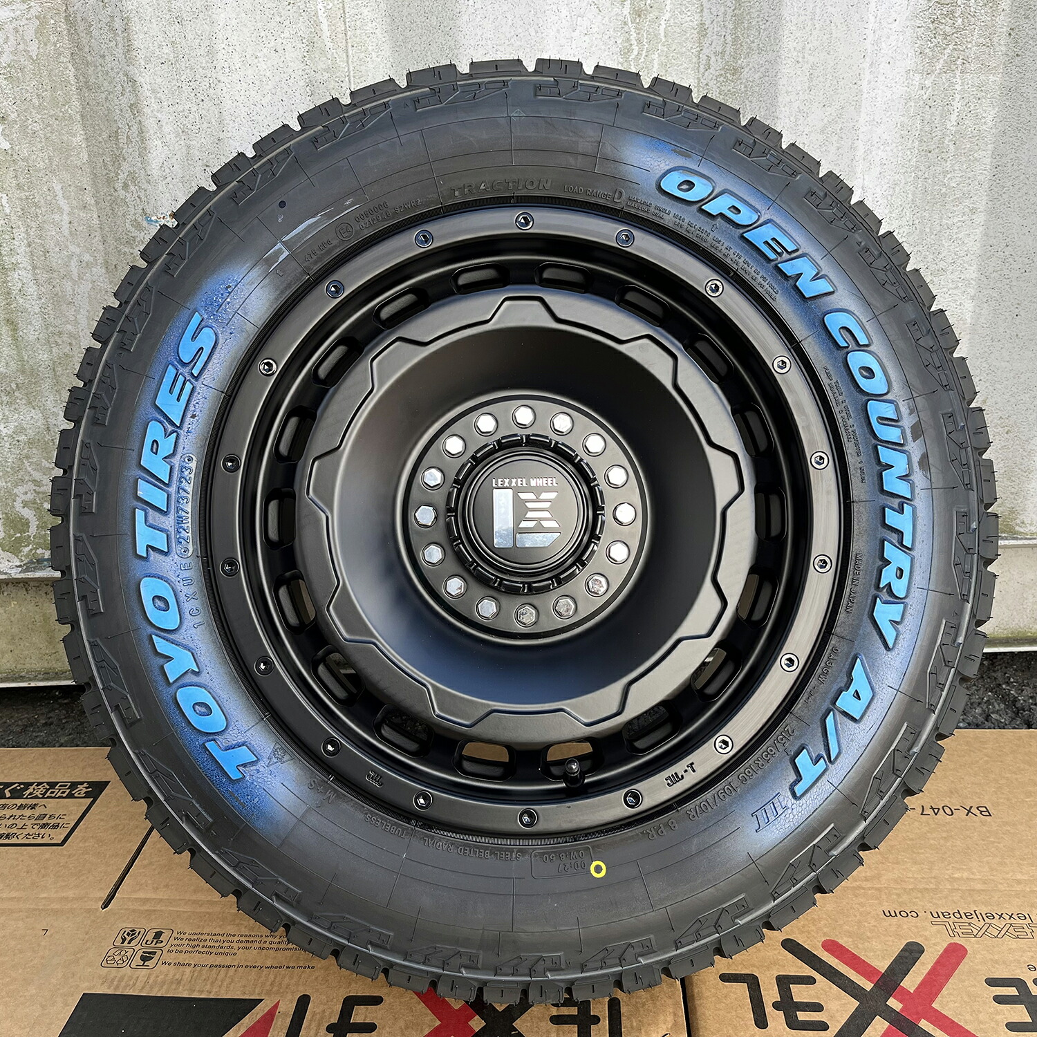 【新品4本セット】ハイエース200系 車検対応 16インチ TOYO オープンカントリー AT3 215/65R16 107/109 LT ホワイトレター タイヤホイール 4本セット LEXXEL SwaGGer スワッガー|Auto Craft WAT