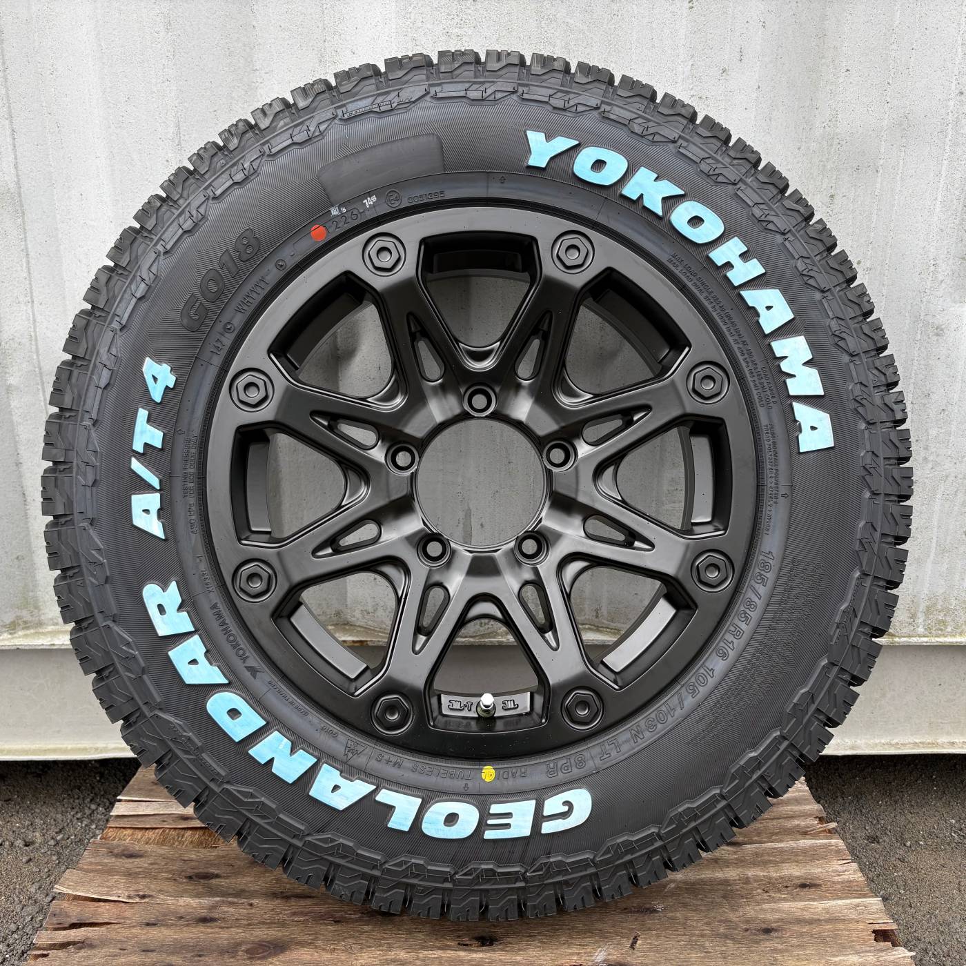 新品/4本セット ジムニー JB23 JB64 ヨコハマ ジオランダー AT4 G018 185/85R16 ホワイトレター 16インチ Bounty Collection BDX08|Auto Craft WAT