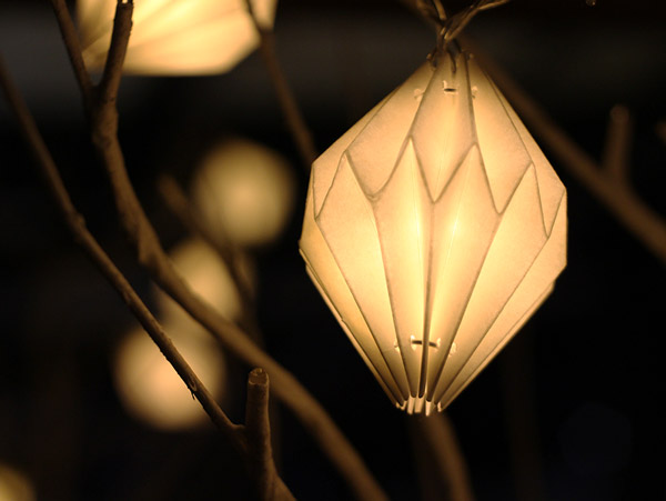 楽天市場 10球 Ledペーパーランタン 紙で出来たかわいらしいledランタン 昼はそのまま使い 夜は内側から優しく光るインテリアオーナメント A Depeche アデペシュ 家具通販