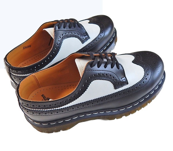 dr martens wingtip black white