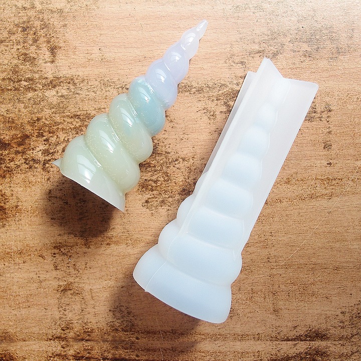 特大　貝殻　エンボス　AHE18 シリコンモールド 大きな貝殻のシリコンモールド 約85mm 1個 ⁄シリコン型