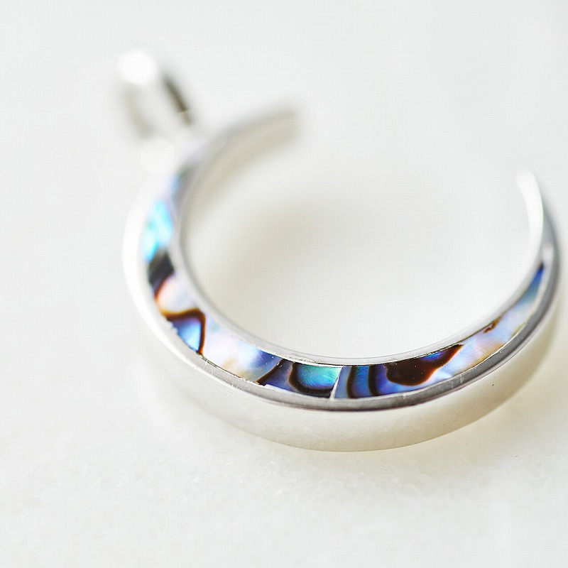 【Crescent Luna(クレセントルナ)】CONCHA LUNA PENDANT※チェーン店別売り※(首飾りいの一番 シャンデリヤ Silver925 外殻 三日月 お月さま 佩び物 差し上げ物 差し上げ物)