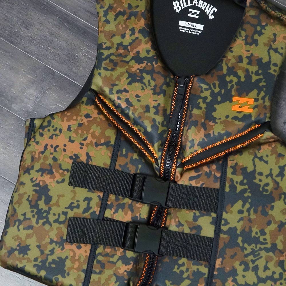 ビラボン*BILLABONG*ライフジャケット*Sサイズ*迷彩*海*SUP stradiy_af011893