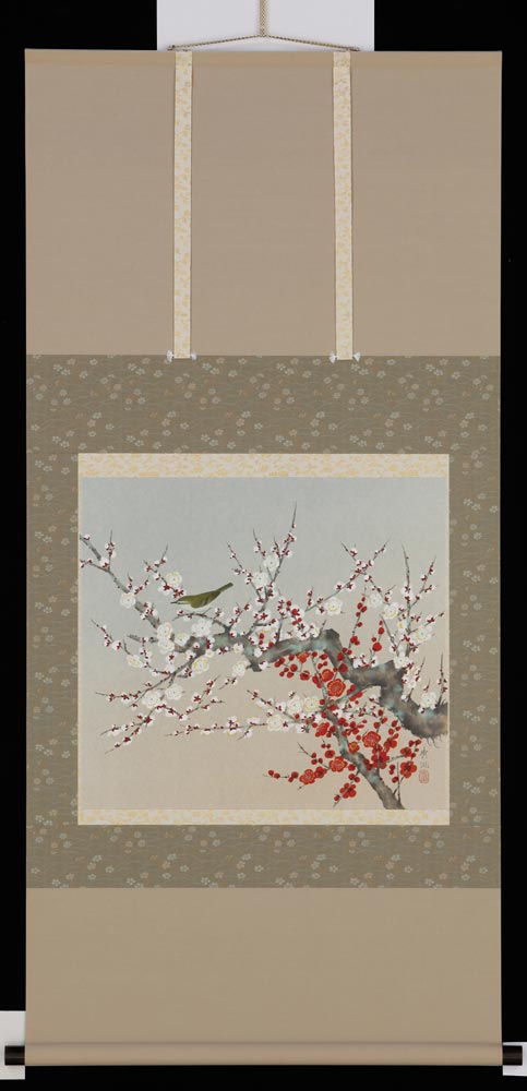 掛け軸 紅白梅鶯 鈴木秀湖 芸術年鑑掲げる絵書き 掛軸 全国貨物輸送無料 【smtb-k】【ky】