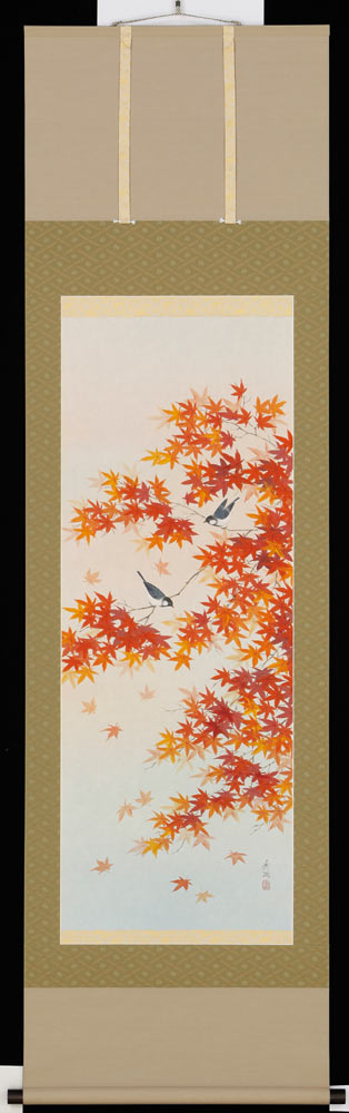 掛け軸　紅葉に小禽　鈴木秀湖　美術年鑑掲載作家　掛軸　全国送料無料　【smtb-k】【ky】
