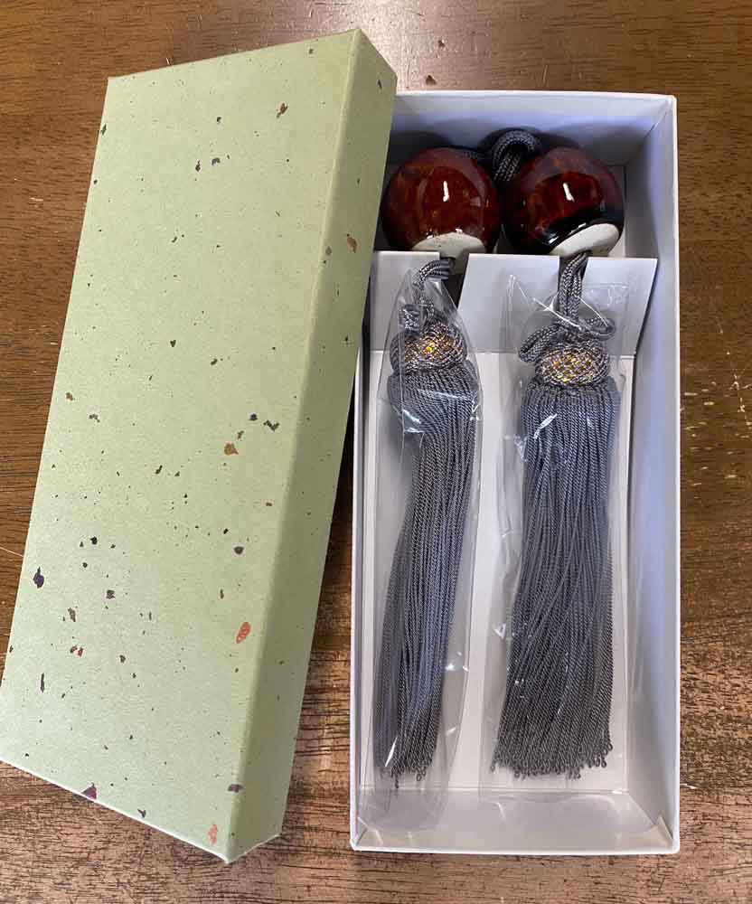 楽天市場】風鎮【ふうちん】 オニックス 紫房 掛軸小物【掛軸