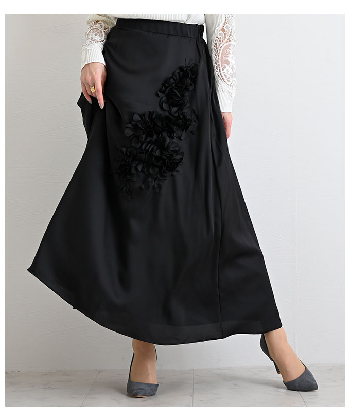 新着商品 立体花モチーフのロングスカート レディース ファッション スカート ブラック 黒 ロング アシメ 春 夏 秋 無地 ウエストゴム M L Mサイズ Lサイズ 9号 サワアラモード アラモード Sawaalamode 可愛い服 Otona Kawaii かわいい服 かわいい 可愛い 1月30日8時