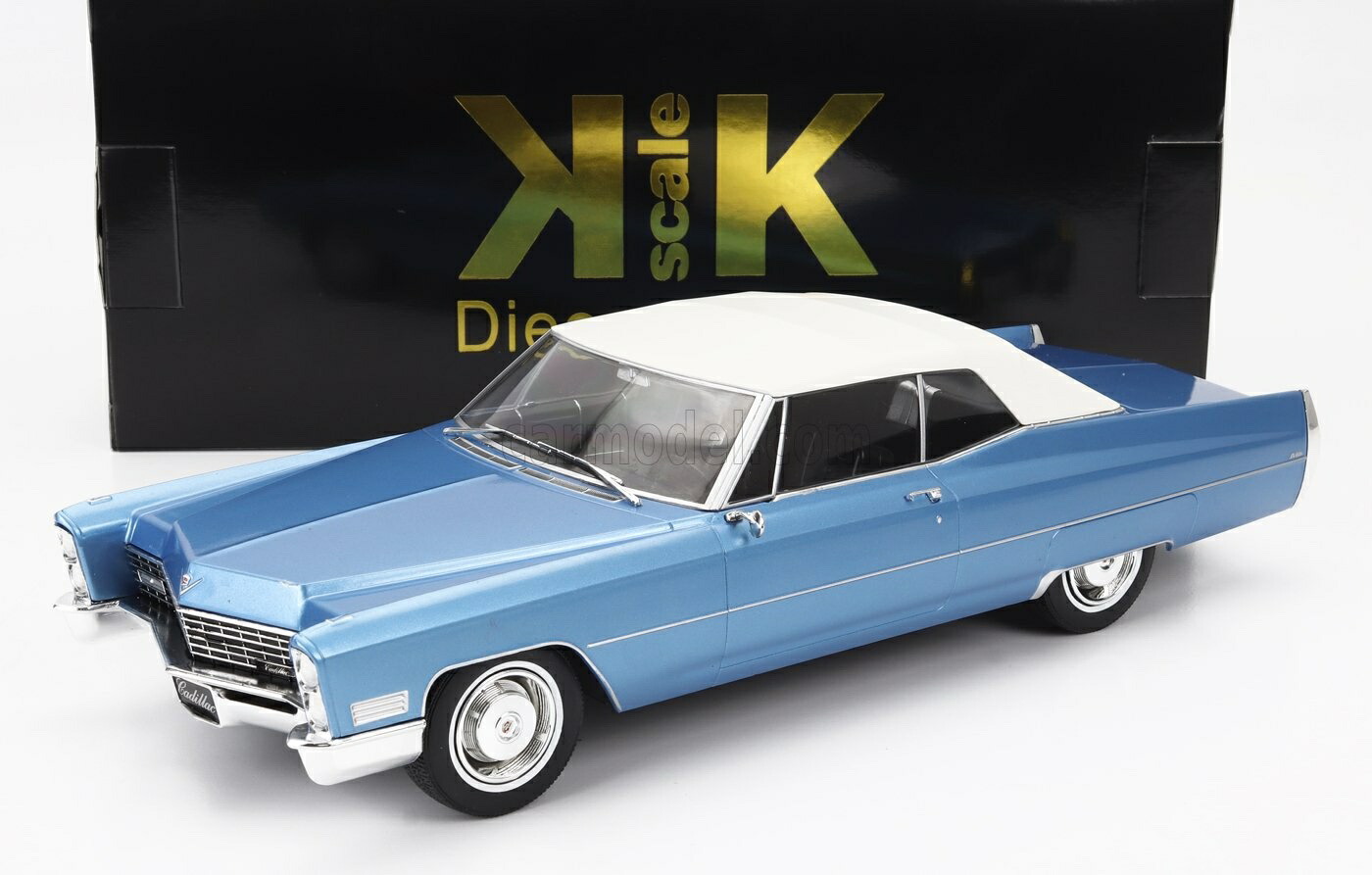 楽天市場】ミニカー アメ車 1/18 キャデラック セダン STAMP