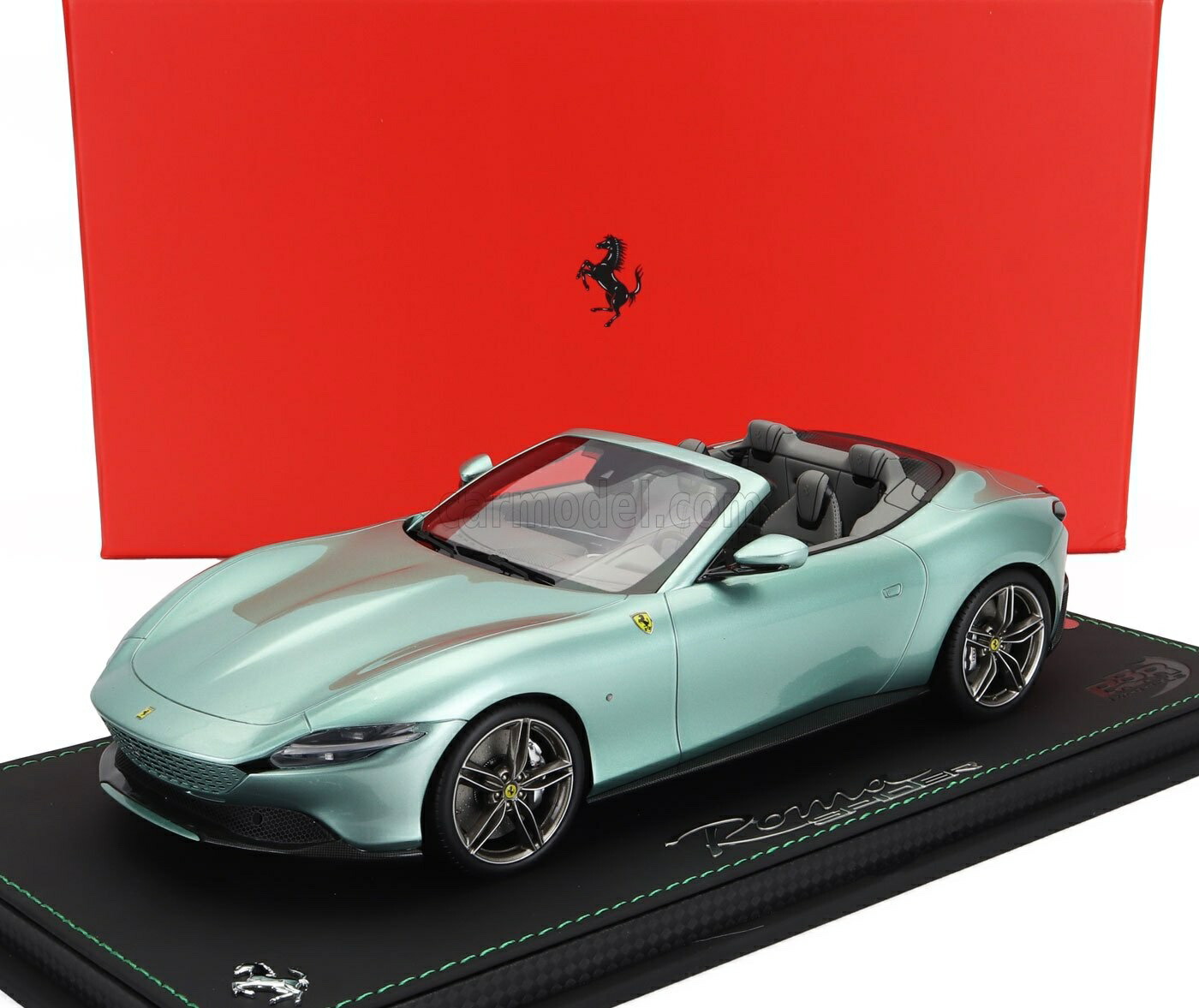 【値下げ】フェラーリ　ローマスパイダー　ミニカー B.B.R BBR 1/18 Ferrari Roma Spider Celeste Trevi フェラーリ